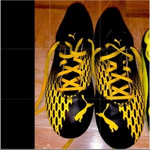 Puma soccer cleats/boots/shoes size 6